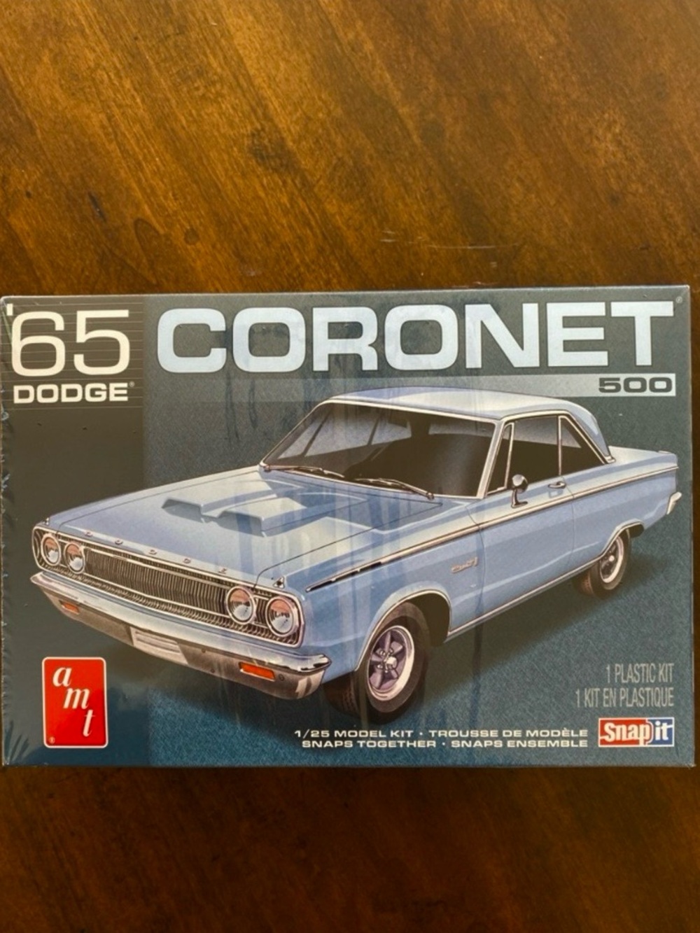 Round 2 • Snap It • ‘65 Dodge Coronet 500 1/25 Model Kit • AMT • Light Blue
